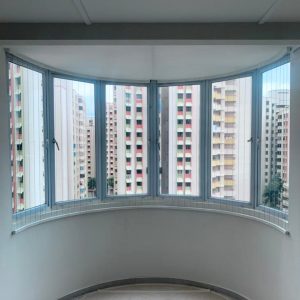 Fixed-Curved Invisible Grille